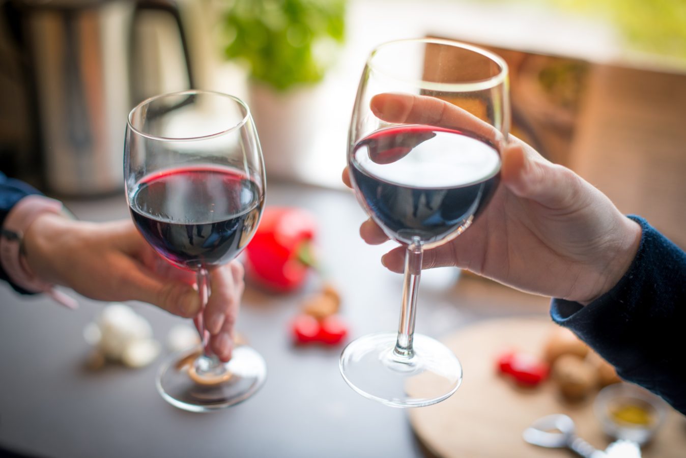 Excellent Reasons Why People Love Red Wine