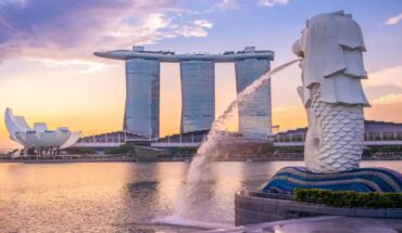 Tips and advice on how to decide about a Singapore visit pass